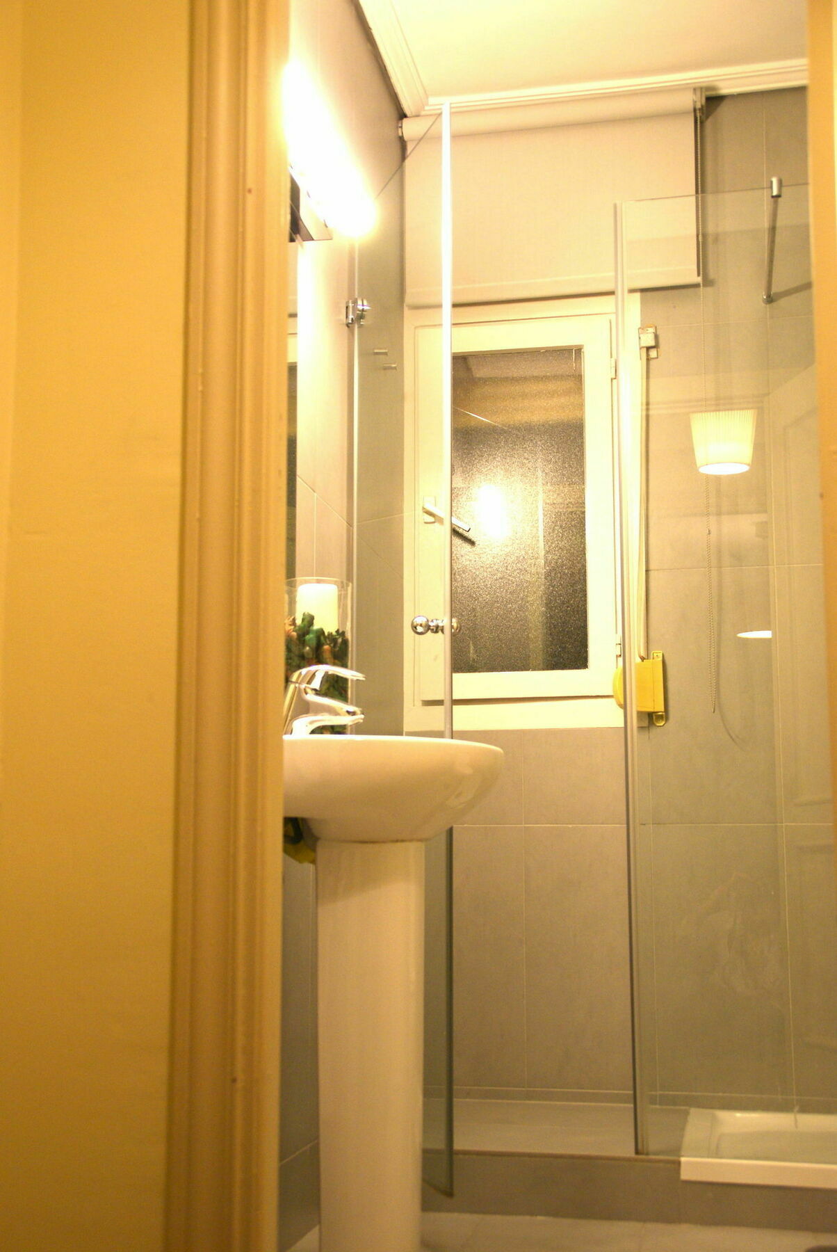 Apartamentos Madrid Apartment
