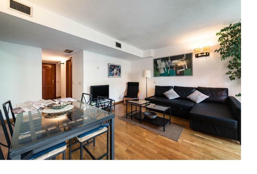 Prado Museum Air Apartment