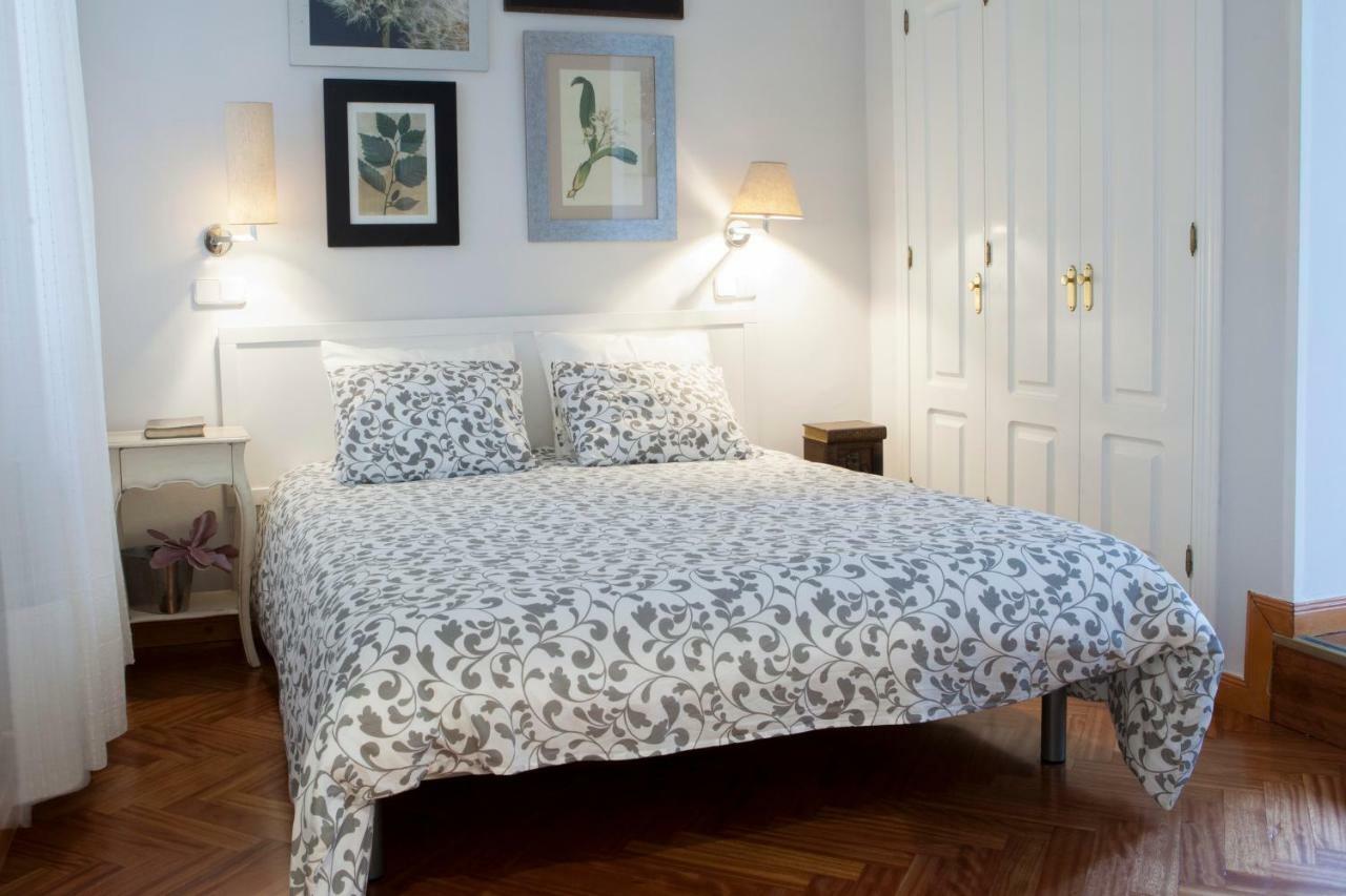 Apartamento Elegante Piso Junto Al Museo Del Prado Madrid