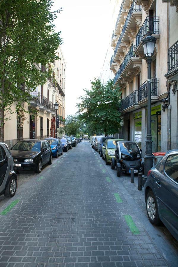 Apartamento Elegante Piso Junto Al Museo Del Prado Madrid