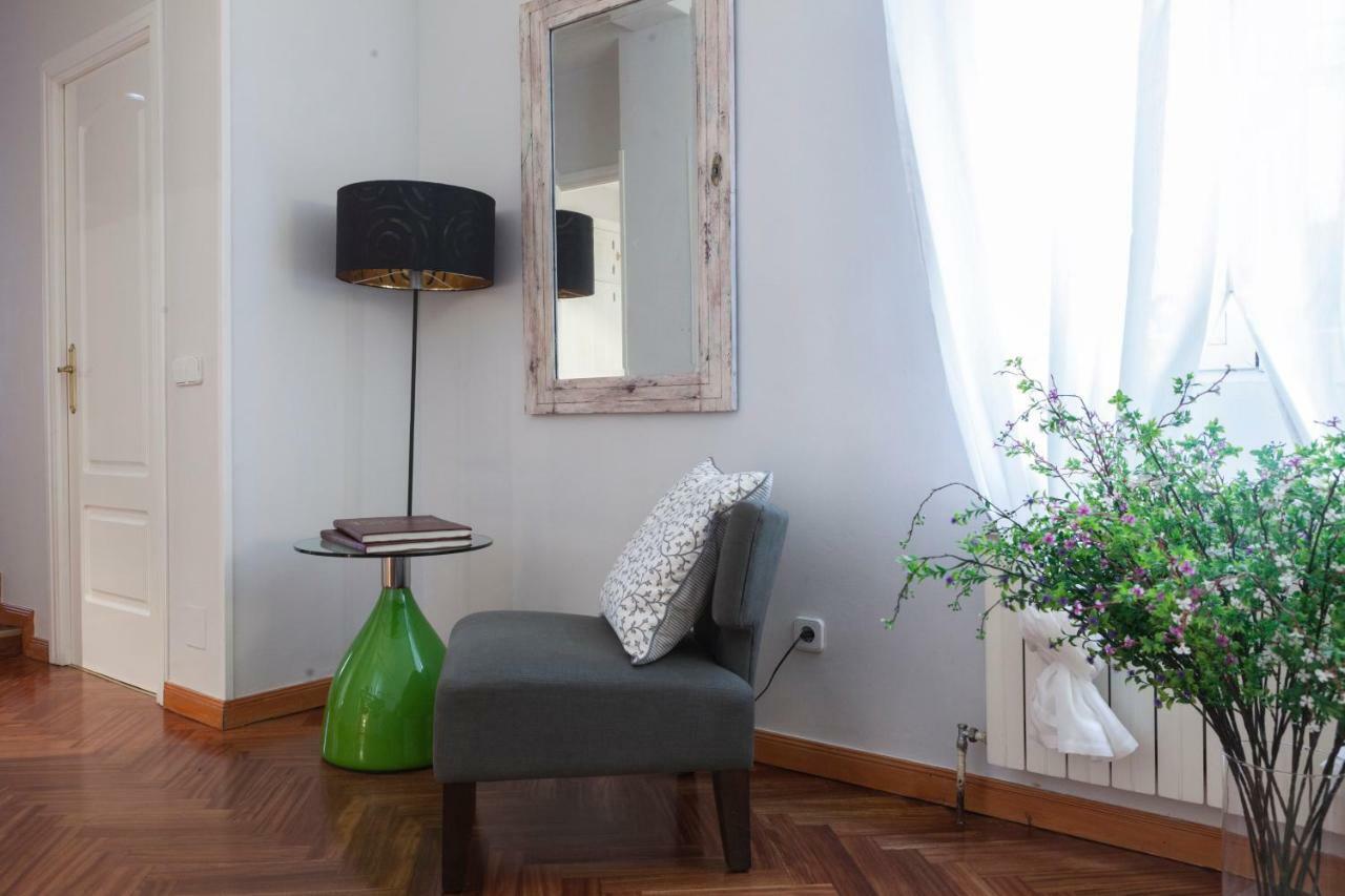 Apartamento Elegante Piso Junto Al Museo Del Prado Madrid