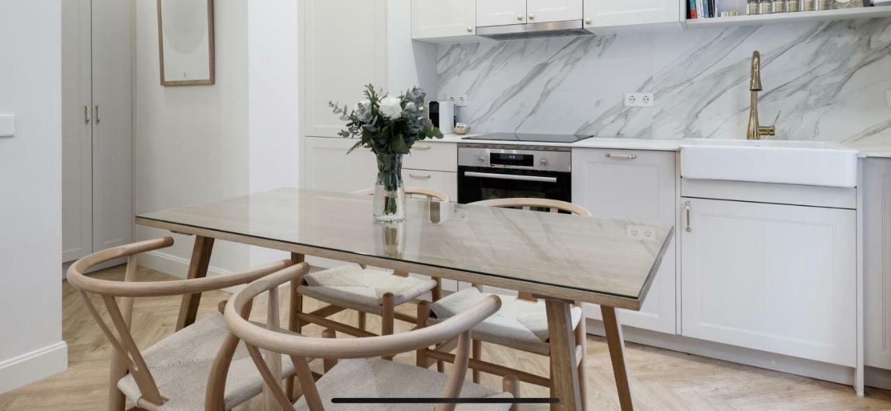 Amazing And New Five Minutes From Gran Via Madri