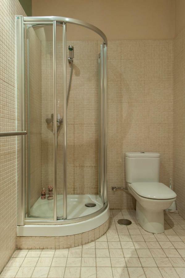 Apartamento Cinema Exclusive - Sol Ii Collection - Elevenhost Madri