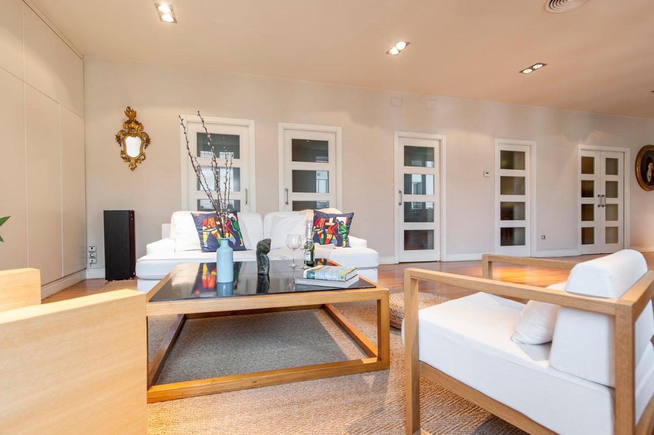 Apartamento Cinema Exclusive - Sol Ii Collection - Elevenhost Madri