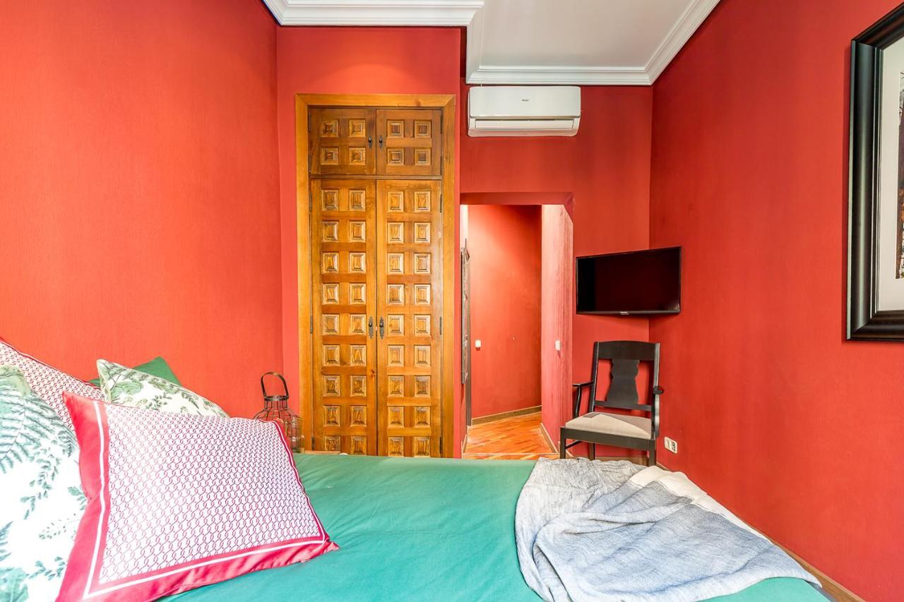Bed and breakfast Luxury Bernabeu *