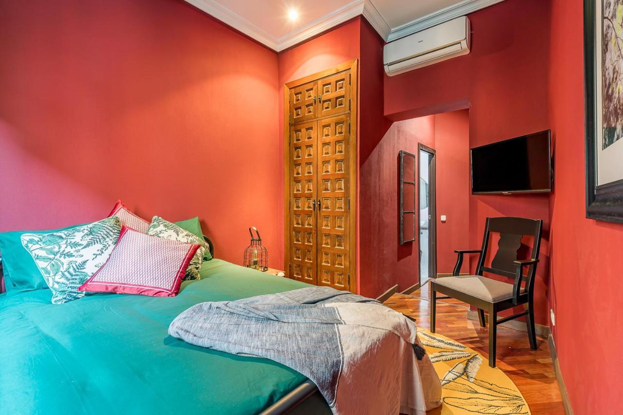 Bed and breakfast Luxury Bernabeu *