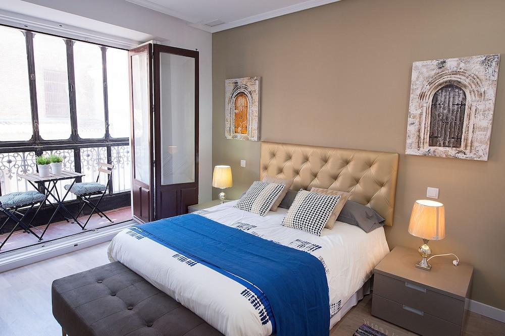Apartamento Apto. De Diseno Puerta Del Sol 10